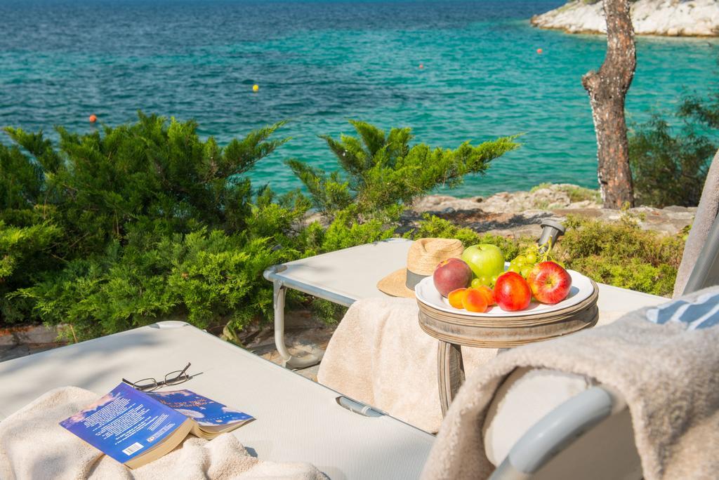 Amicasa Private Seaside Suite Pachis  Dış mekan fotoğraf