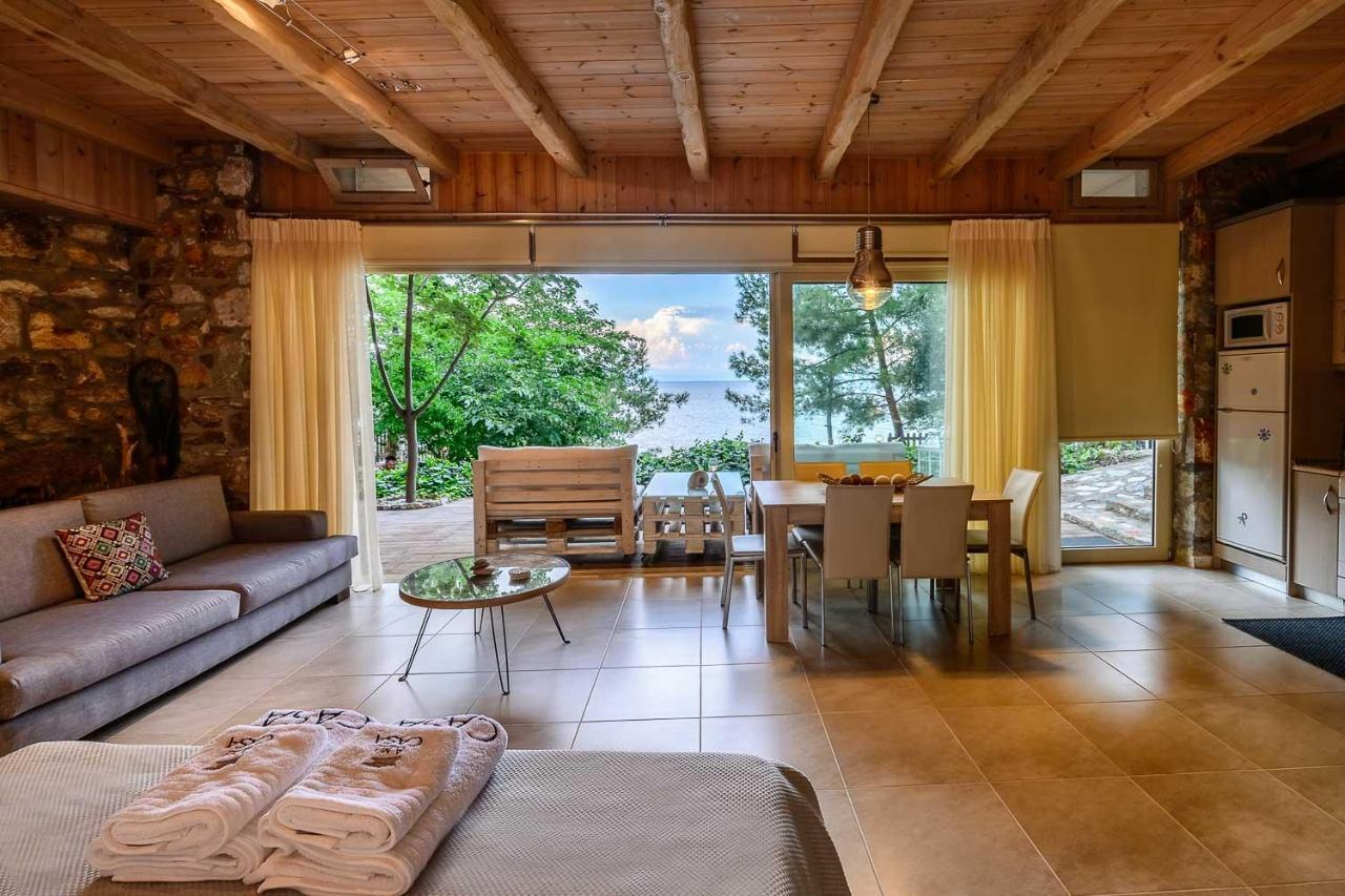 Amicasa Private Seaside Suite Pachis  Dış mekan fotoğraf